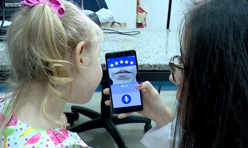App desenvolvido em Ribeirão analisa e corrige a fala de crianças com Down