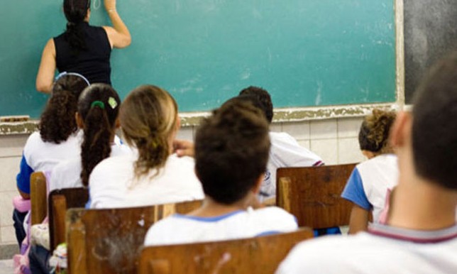 Pesquisa o IBGE mostra que mulher ganha menos em todas as ocupações