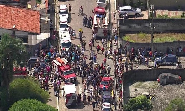 10 pessoas, entre alunos e funcionários, são mortas em escola em Suzano (SP)