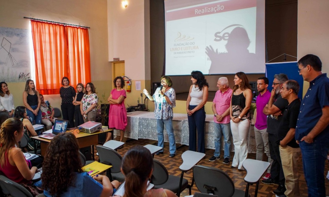Fundação do Livro de Ribeirão lança “Recortando Palavras” para Feira do Livro