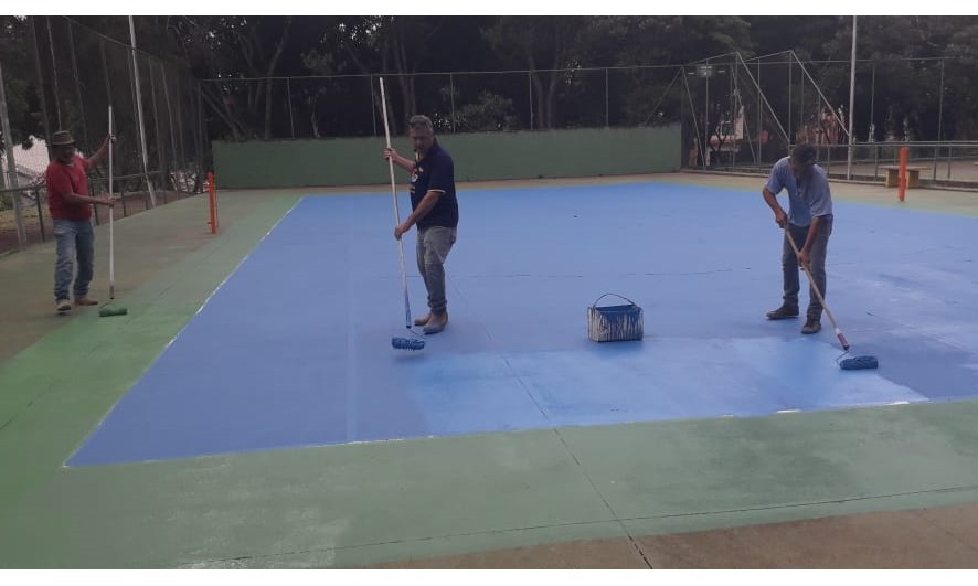 Poliesportivo: quadras de tênis de campo do espaço recebem melhorias