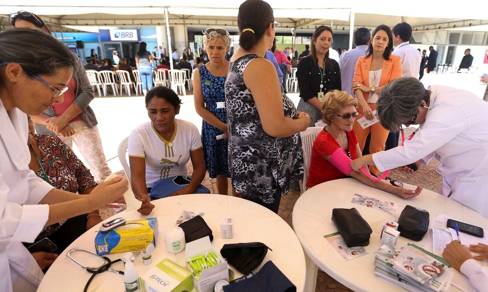 Cai número de mortes por AVC entre mulheres de 30 a 69 anos no país