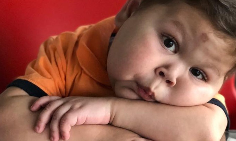 Pequeno Davi Miguel contrai infecção no sangue e retorno ao Brasil é adiado