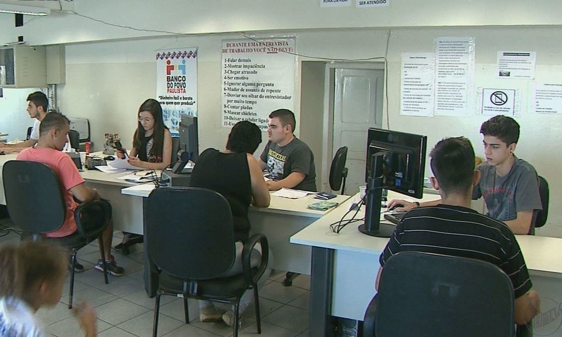 PAT de Franca anuncia mais de 340 vagas: de cuidador de idosos a serralheiro