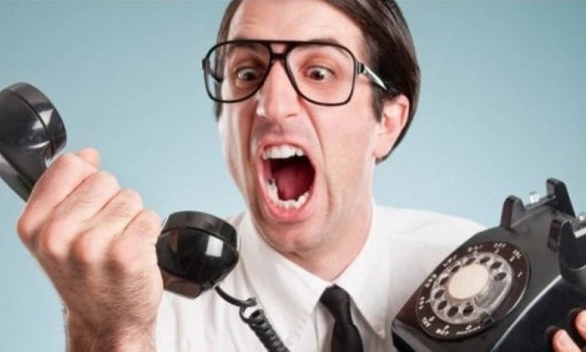 Chega de telemarketing! Consumidor pode, por lei, recusar chamadas