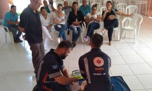 SAMU de Franca treina profissionais de Cristais Paulista para atendimento