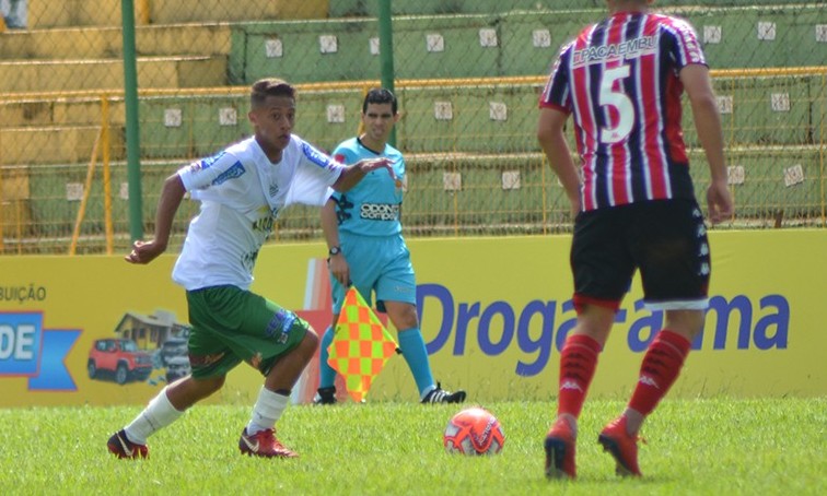 Times sub-15 e sub-17 da Francana enfrentam Inter de Bebedouro pelo Paulista