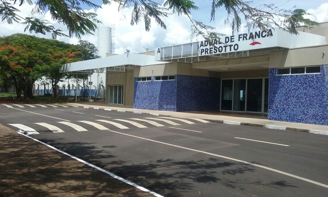 Aeroporto de Franca deve passar por adequações para iniciar operação de voos