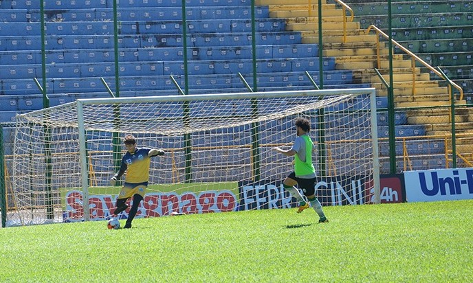 Francana encara a Catanduvense em busca
da segunda vitória