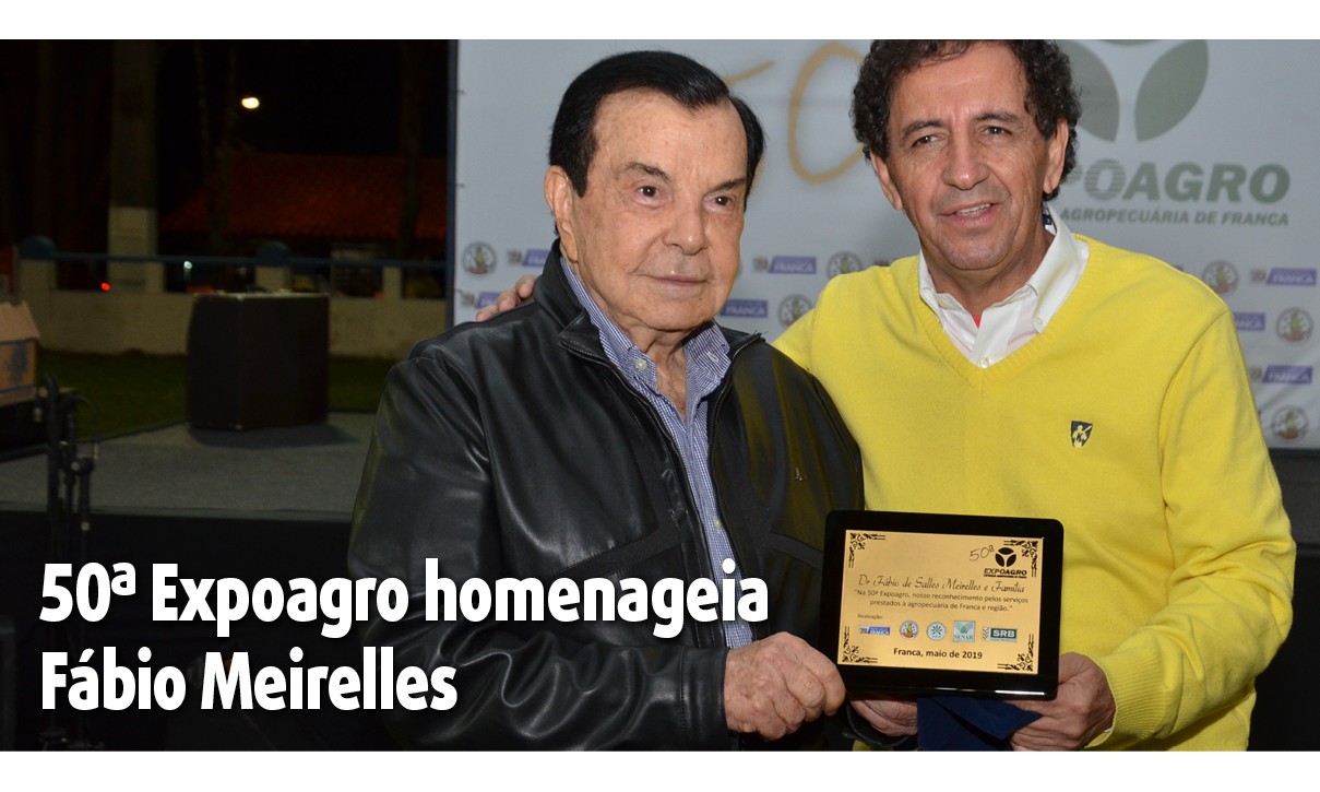 Fábio Meirelles recebe uma homenagem pelos 50 anos da Expoagro