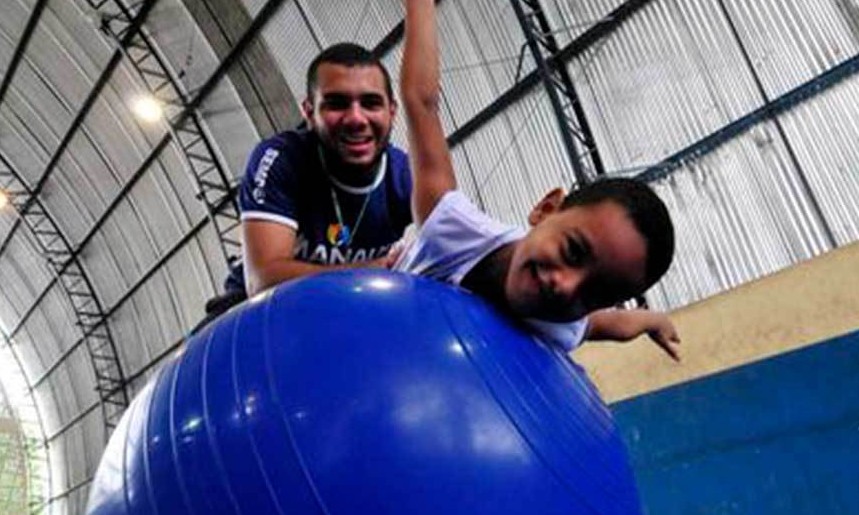 Prática de atividades físicas é alternativa para a inclusão das crianças com autismo