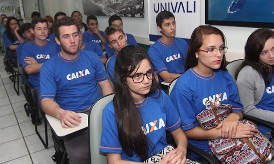 Caixa Econômica recebe inscrições para estágio com bolsas de até R$ 1 mil