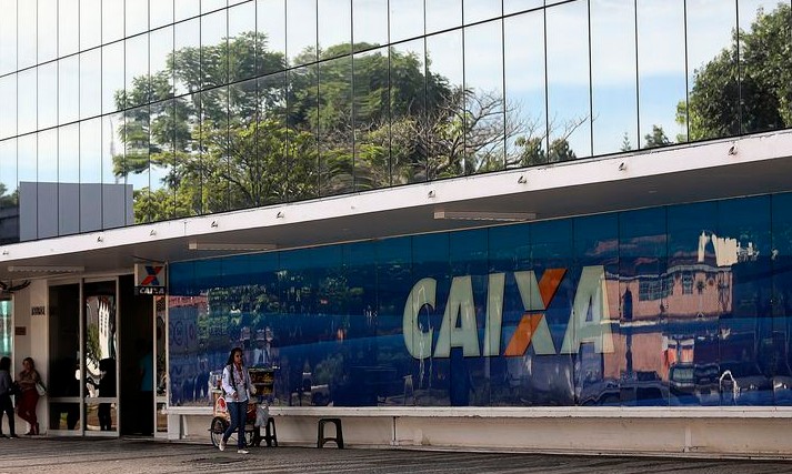 Caixa começa a chamar candidatos aprovados no concurso de 2014