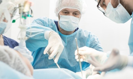 Mais de 23 mil pacientes esperam por transplante
de rim no Brasil