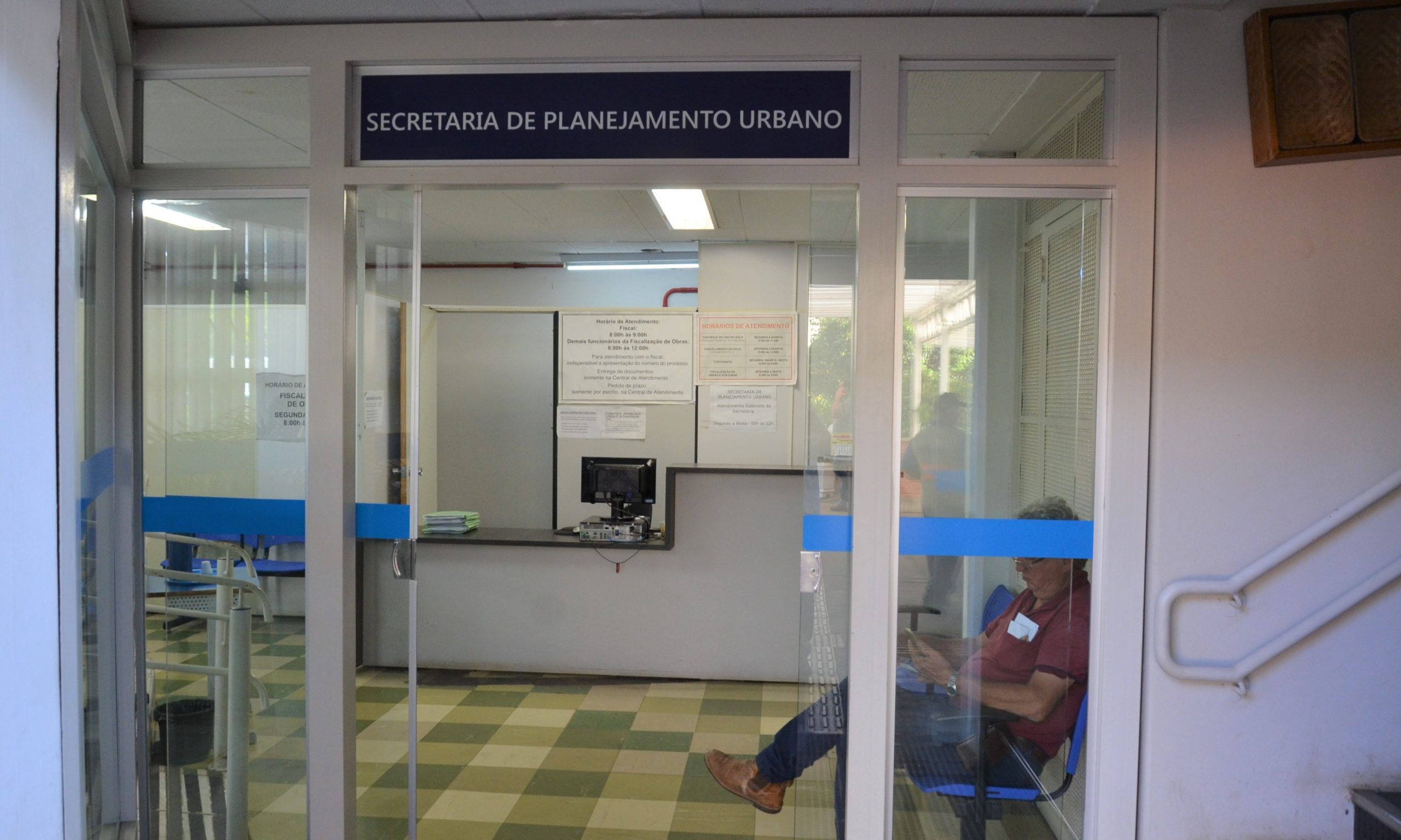 Prefeitura publica lei para legalizar construções irregulares e clandestinas