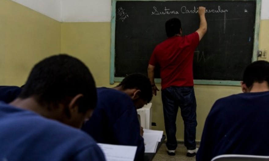 Jovens da Fundação CASA de Franca prestam vestibular da Etec neste domingo, 16