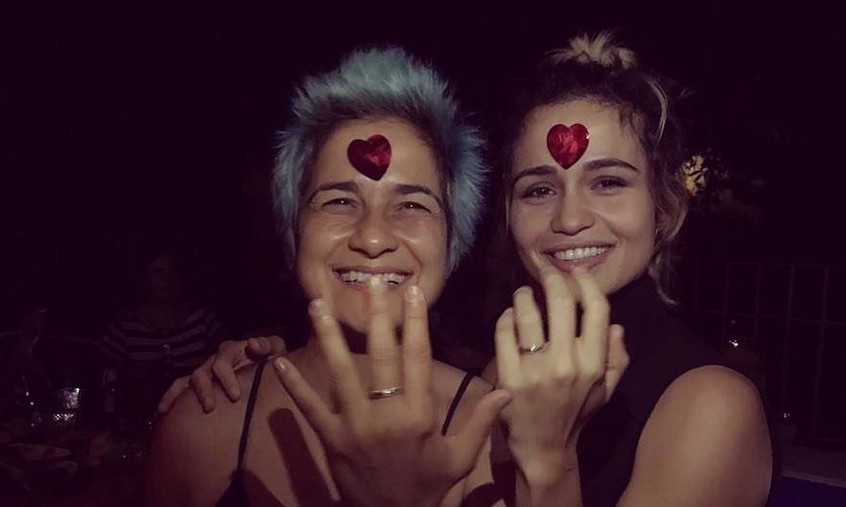 Nanda Costa e Lan Lahn se casam no civil e ganham votos de fãs no Instagram
