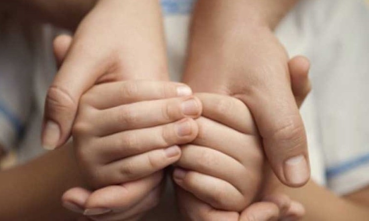 No Brasil, mais de 9 mil crianças e adolescentes aguardam serem adotados