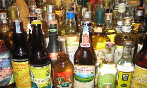 Maior evento de cachaça do país vai até domingo e agita Belo Horizonte