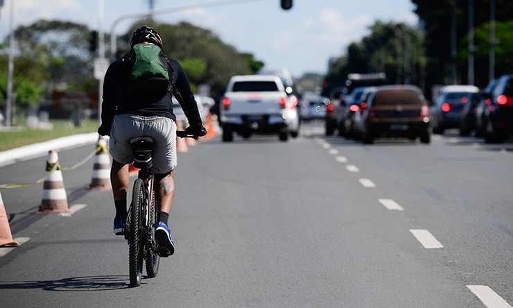Projeto incentiva prática do ciclismo e integração no transporte público