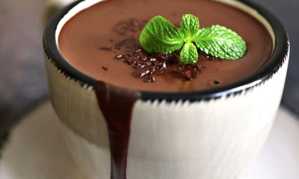 Aprenda a fazer receitas de bebidas para aquecer o corpo neste inverno