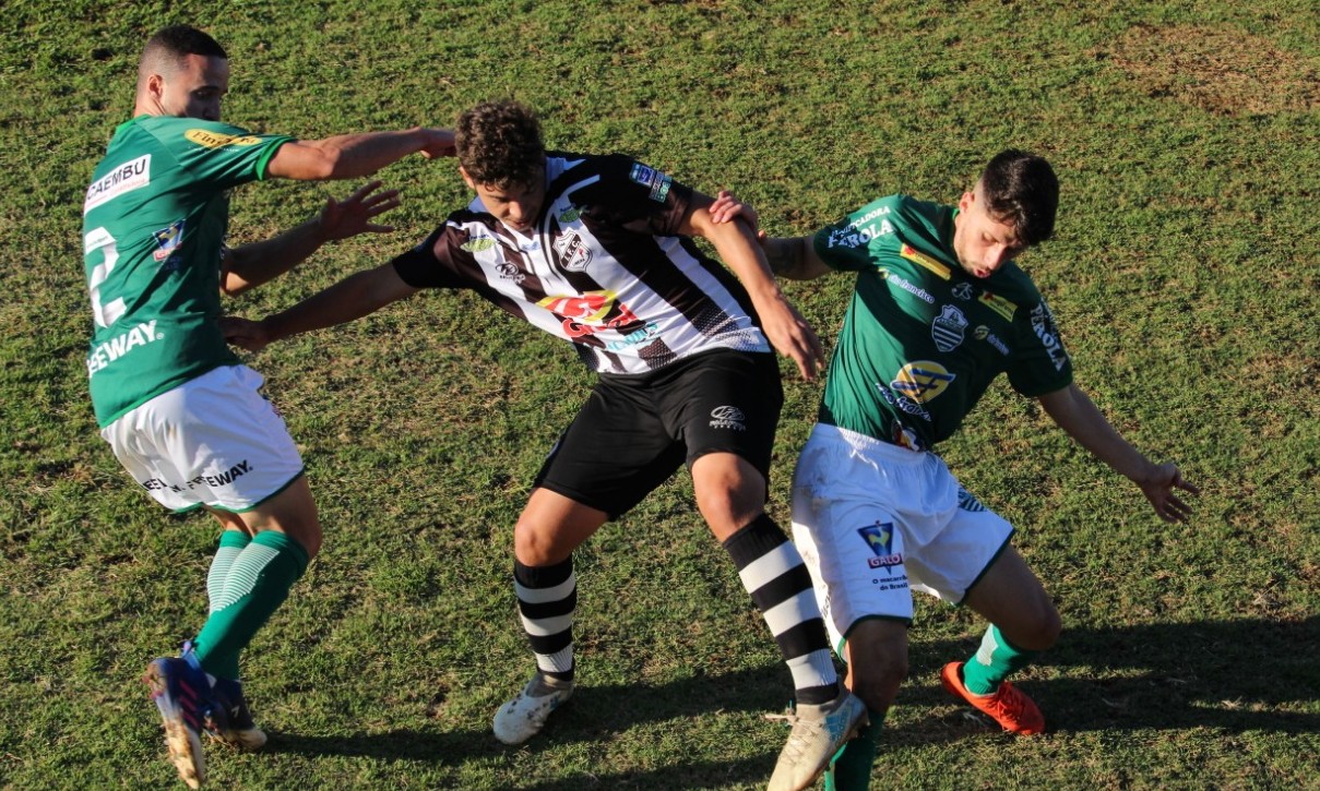 Francana treina forte para obter vitória contra o Assisense no domingo, 13