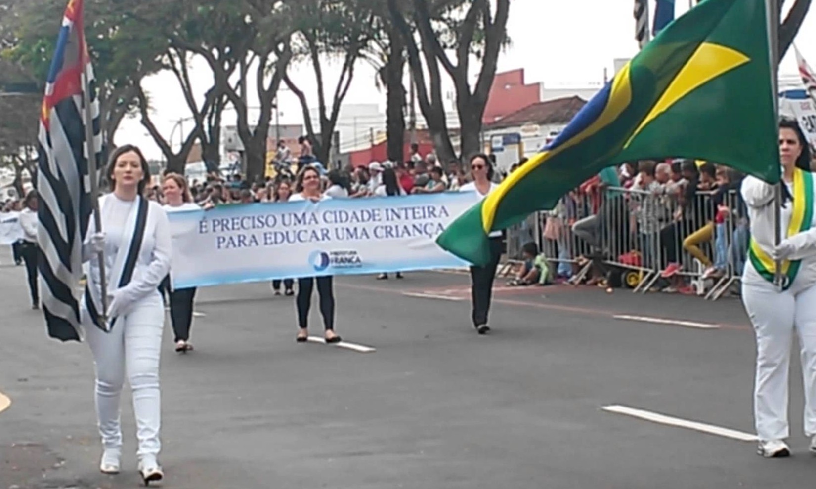 Secretaria da Educação de Franca inicia preparativos para o Desfile Cívico