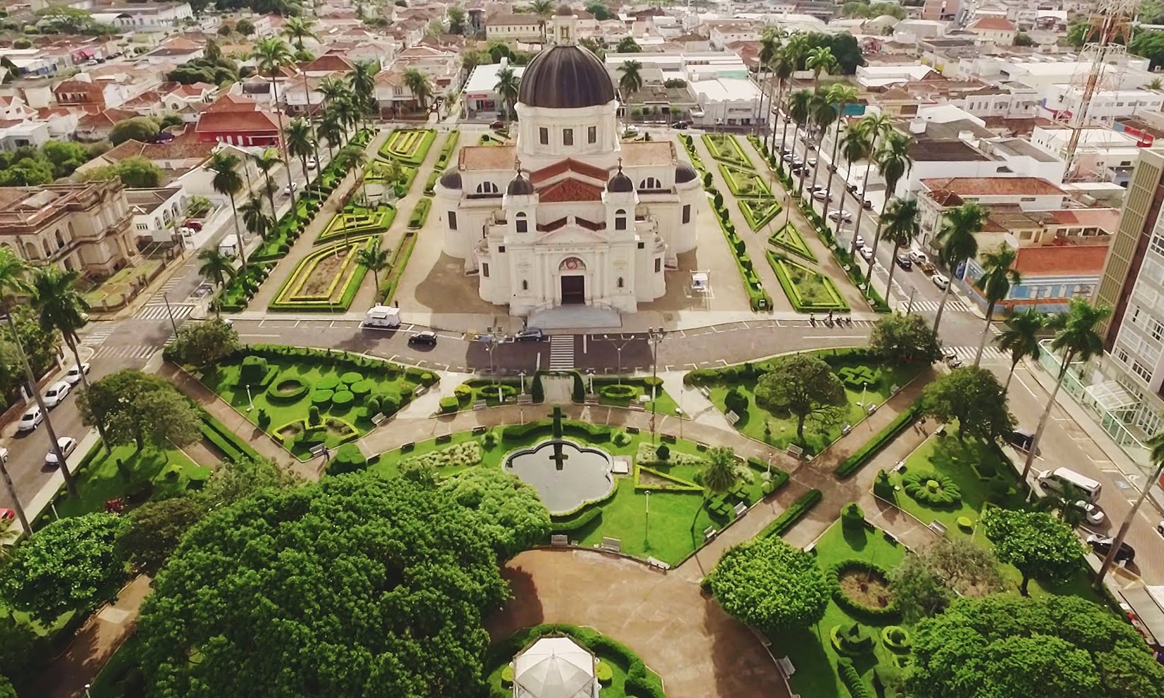 Prefeitura de Batatais-SP abre concurso com vagas para Agente Leiturista