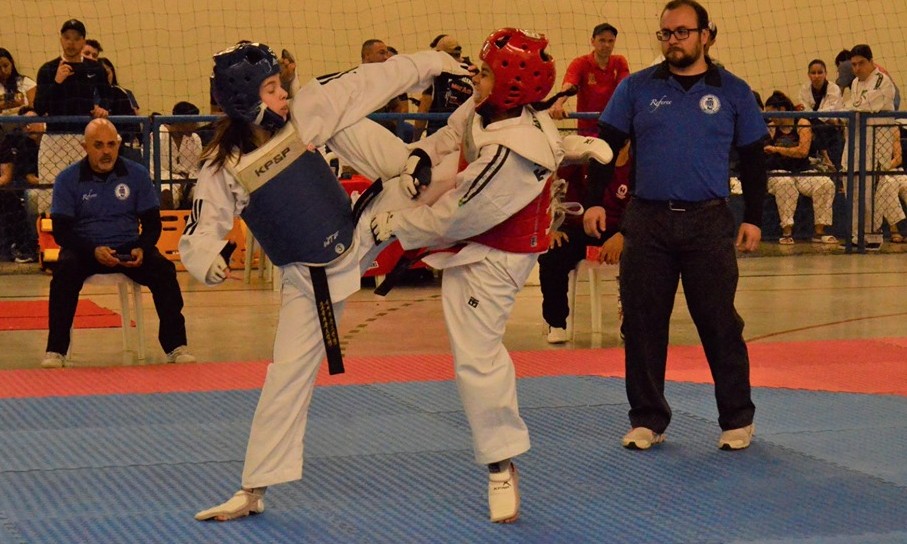 Franca é medalha de ouro no taekwondo feminino e masculino nos 63º Regionais
