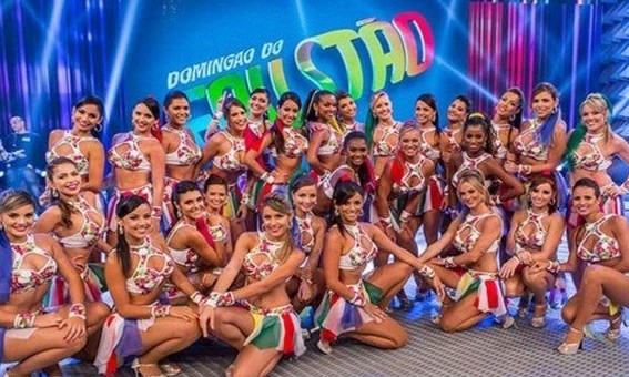 Em busca de renovação, Faustão demite de uma só vez de seu programa 11 bailarinas