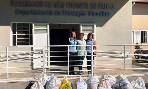 São José realiza entrega de doações da Campanha do Agasalho para entidades