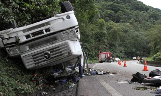 DPVAT paga quase 12 mil indenizações a vítimas de acidentes com caminhões