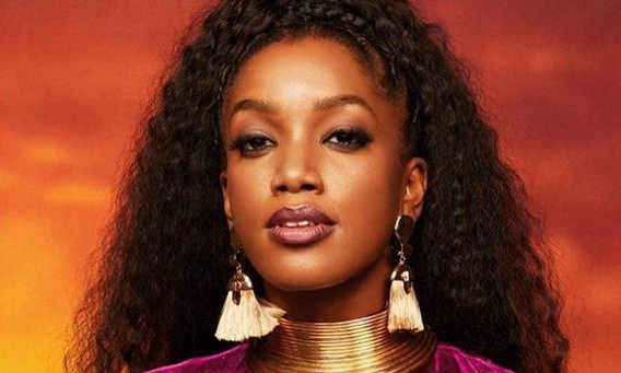 Cantora Iza comemora estreia nos cinemas em ‘O Rei Leão’: “Sou a sub da Beyoncé”