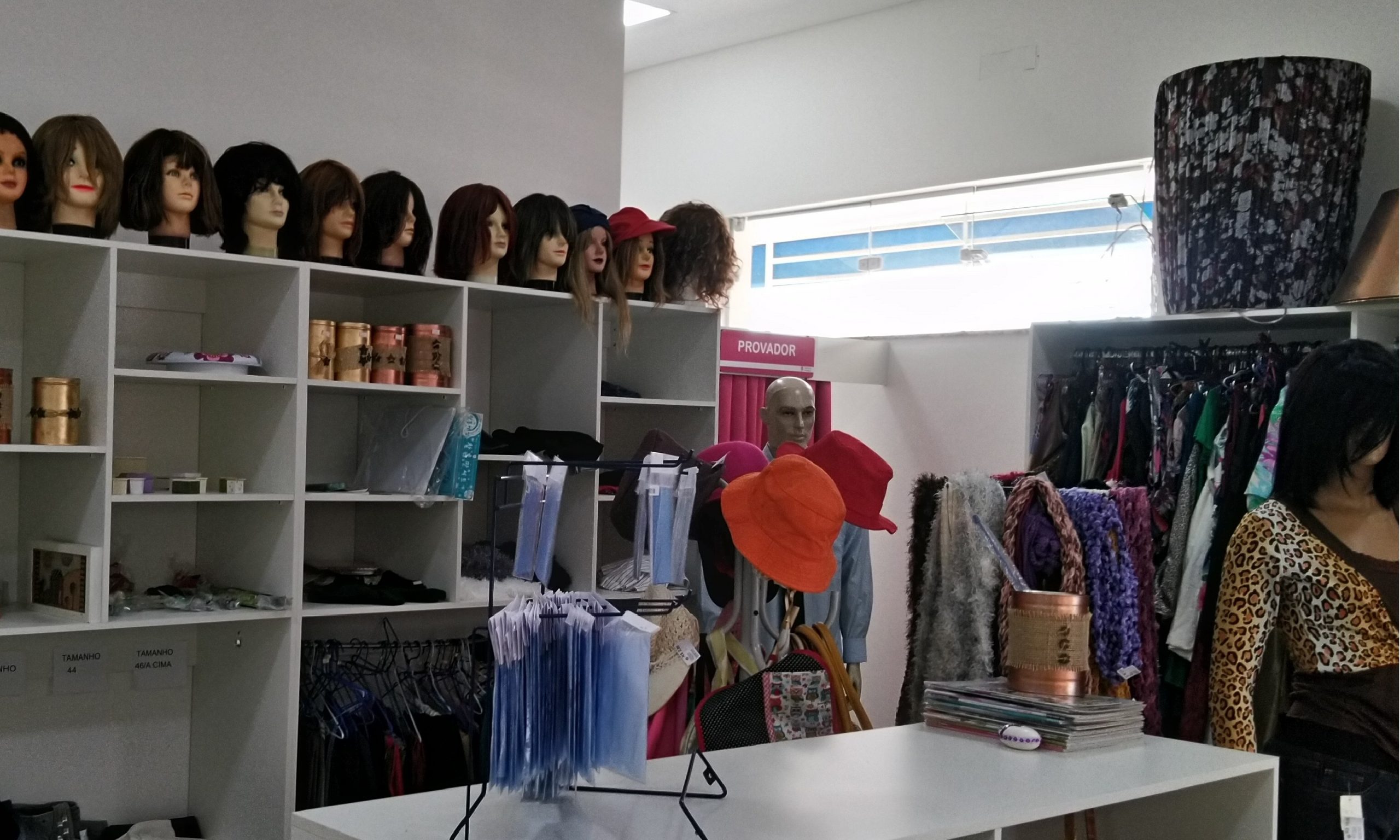 Com tudo a R$ 1, Centro de Voluntários faz dia 25, Bazar em prol do HC de Franca