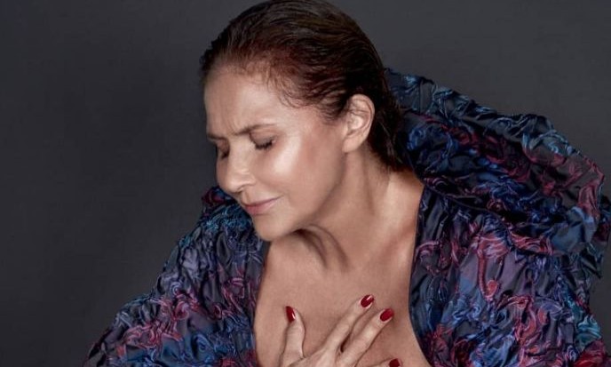 Cantora Fafá de Belém sobre eleição de Jair Bosonaro: “Esse pecado não cometi”
