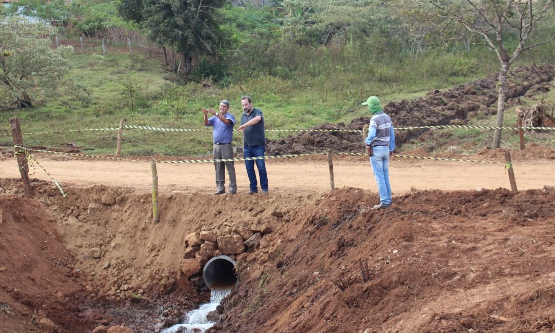 Prefeitura de Claraval reconstrói ponte no bairro rural da Porteira da Pedra