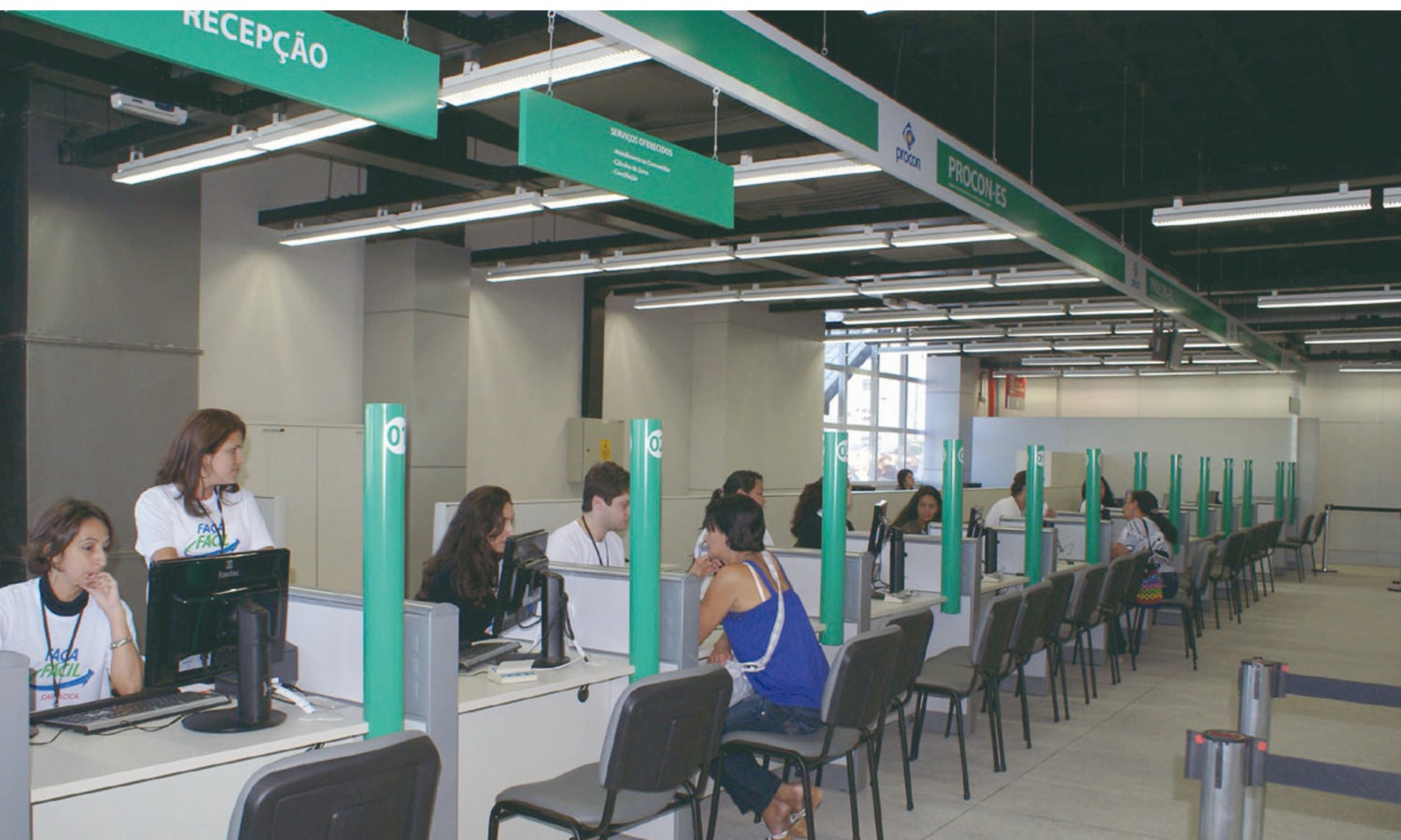 Governo Federal vai cortar carreiras e mudar regra de estabilidade de servidores