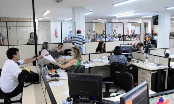 Edital de Auditor Fiscal Federal entra em análise; 700 vagas! R$21.487,09