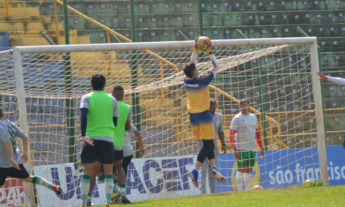 Bileu volta ao time e diz que Francana está focada na vitória contra o Catanduva