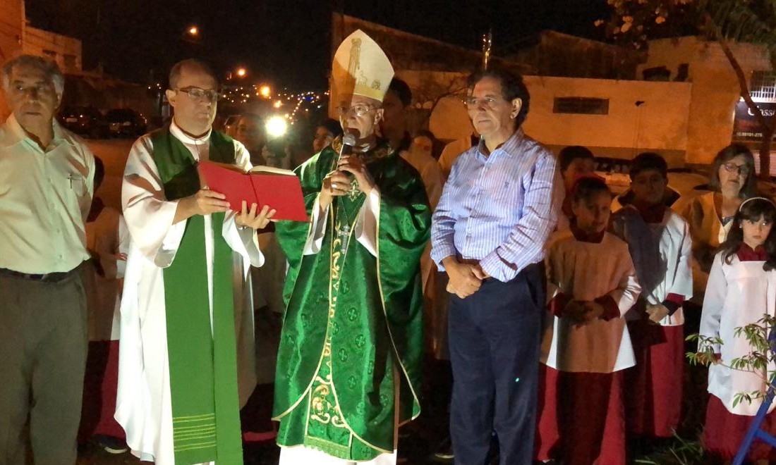 Praça em frente a Igreja Santa Mônica recebe nome de Dom Diógenes Matthes