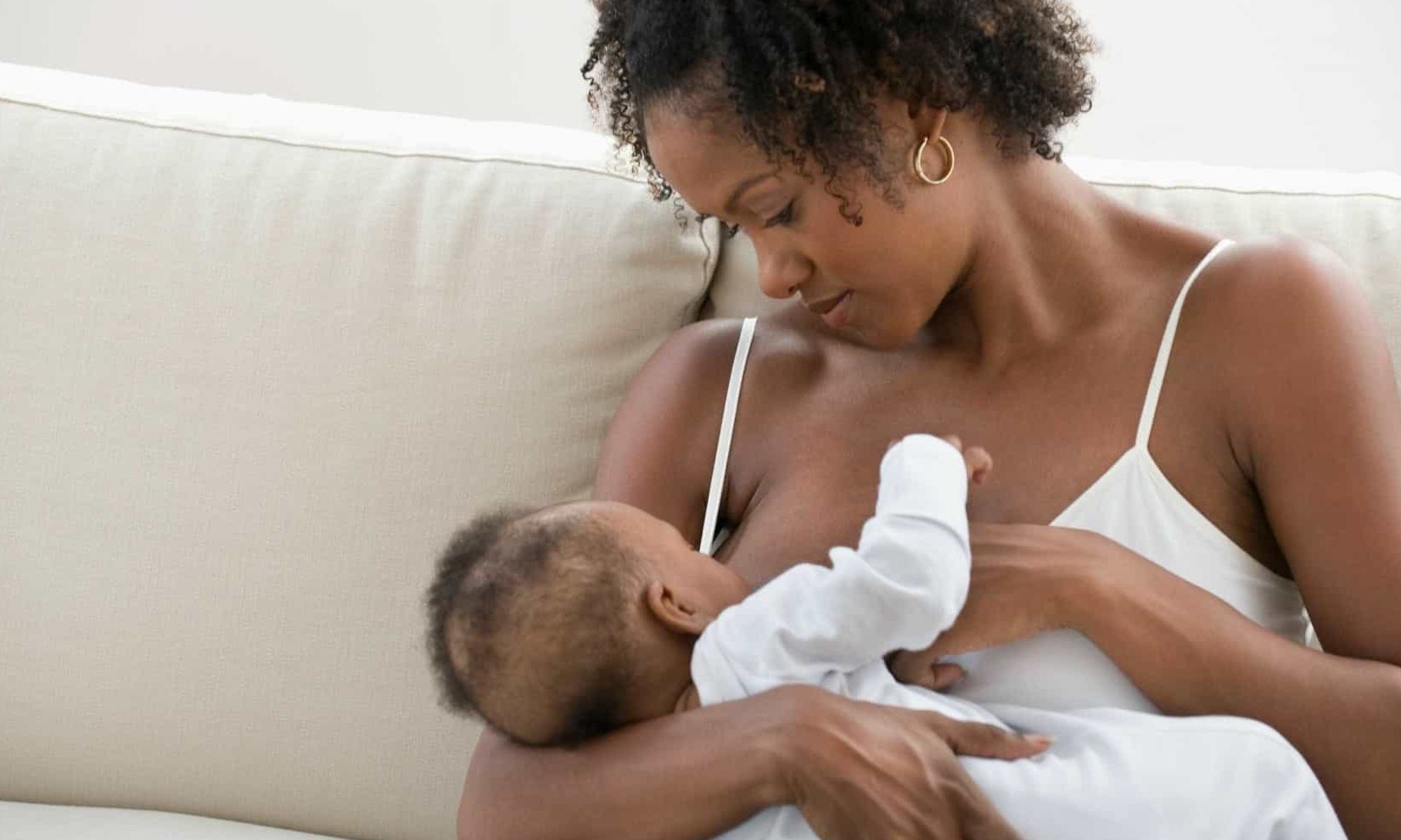 Mulheres que amamentam podem reduzir riscos de câncer de mama