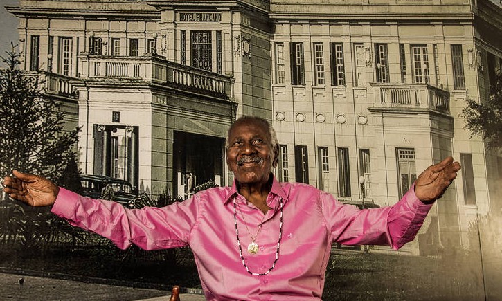 Carlos de Assumpção cria poesia pelo aniversário de 75 anos da ACIF