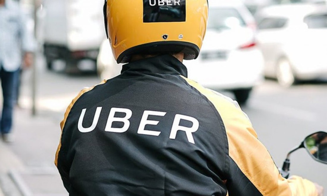 Cai proibição de mototáxi em SP e Uber das motos atinge 100 mil usuários
