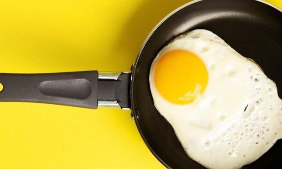 Afinal, comer ovo faz bem ou faz mal à saúde? Confira o que diz a Ciência