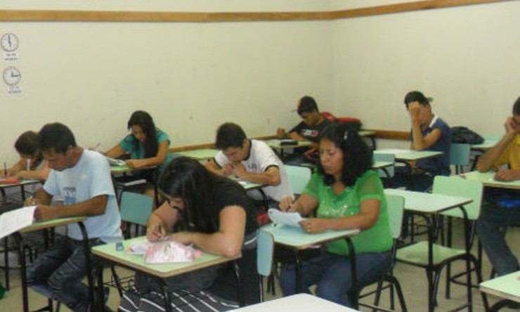 Escolas estaduais de Franca abrem vagas para Educação de Jovens e Adultos