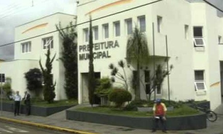 Prefeitura de Ibiraci prepara concurso com 110 vagas e salários de até R$ 9.651,51