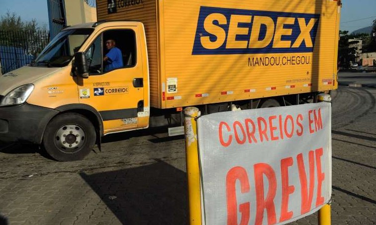 Correios entram em greve em 20 Estados e também no Distrito Federal
