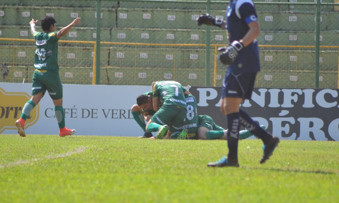 Francana vence o Marília por 3 x 1 e assume a liderança isolada do grupo
