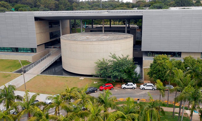 USP: Biblioteca Brasiliana abre inscrições para programa de residência