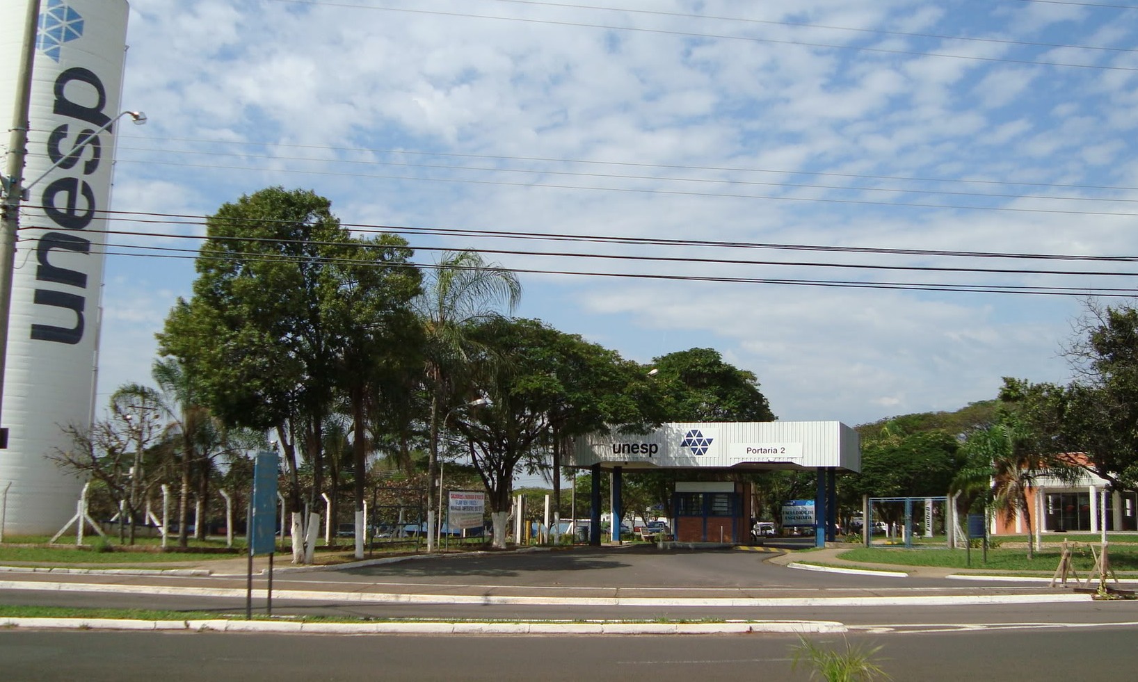 Unesp abre o período para pedir a isenção de taxa do vestibular de 2020